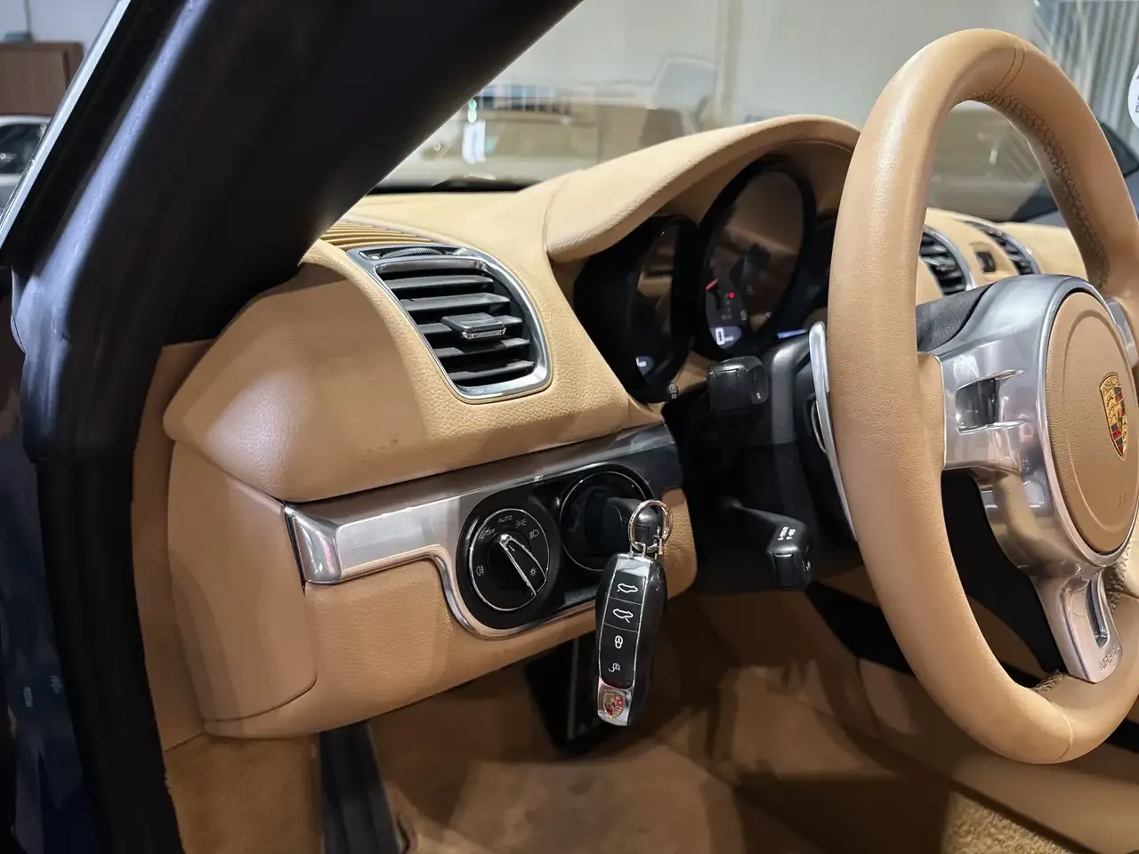 Porsche Boxster - 10