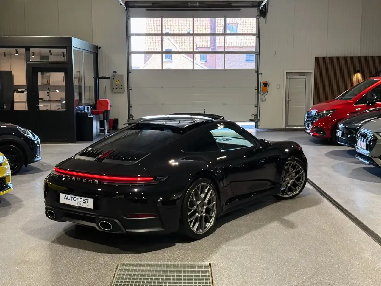 Porsche 911 - 16
