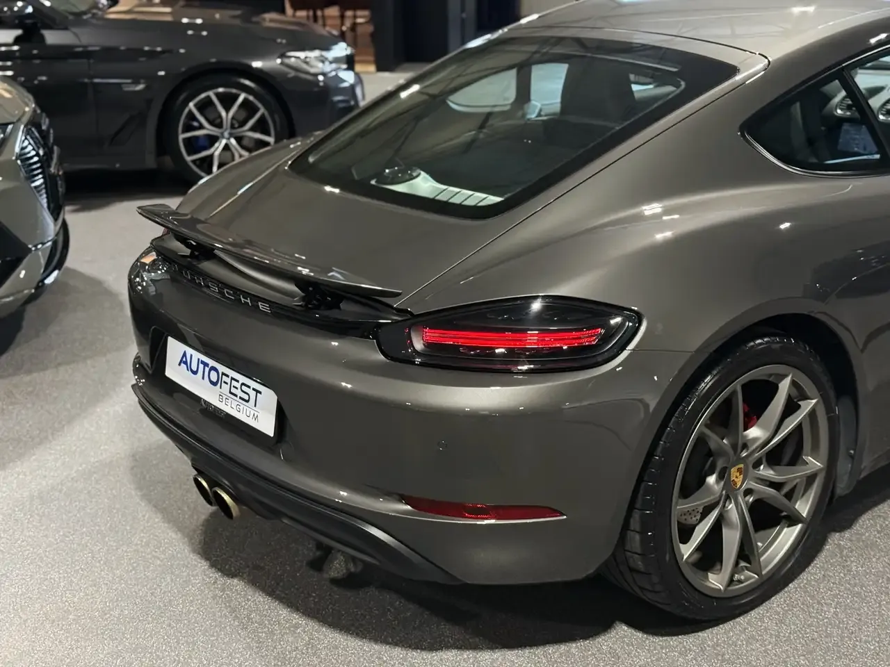 Porsche 718 - 11