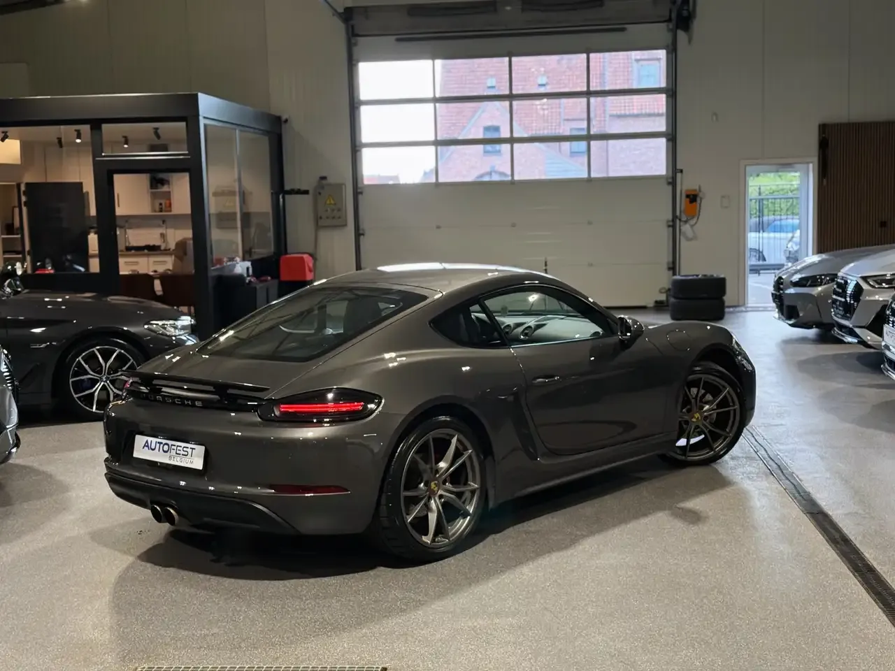 Porsche 718 - 37