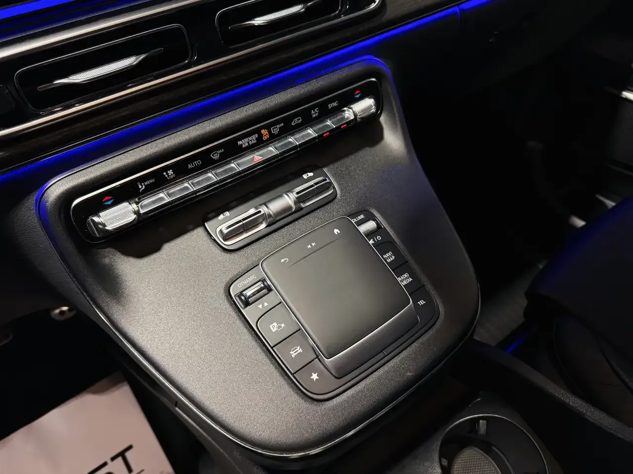 Mercedes-Benz V 300 - 35