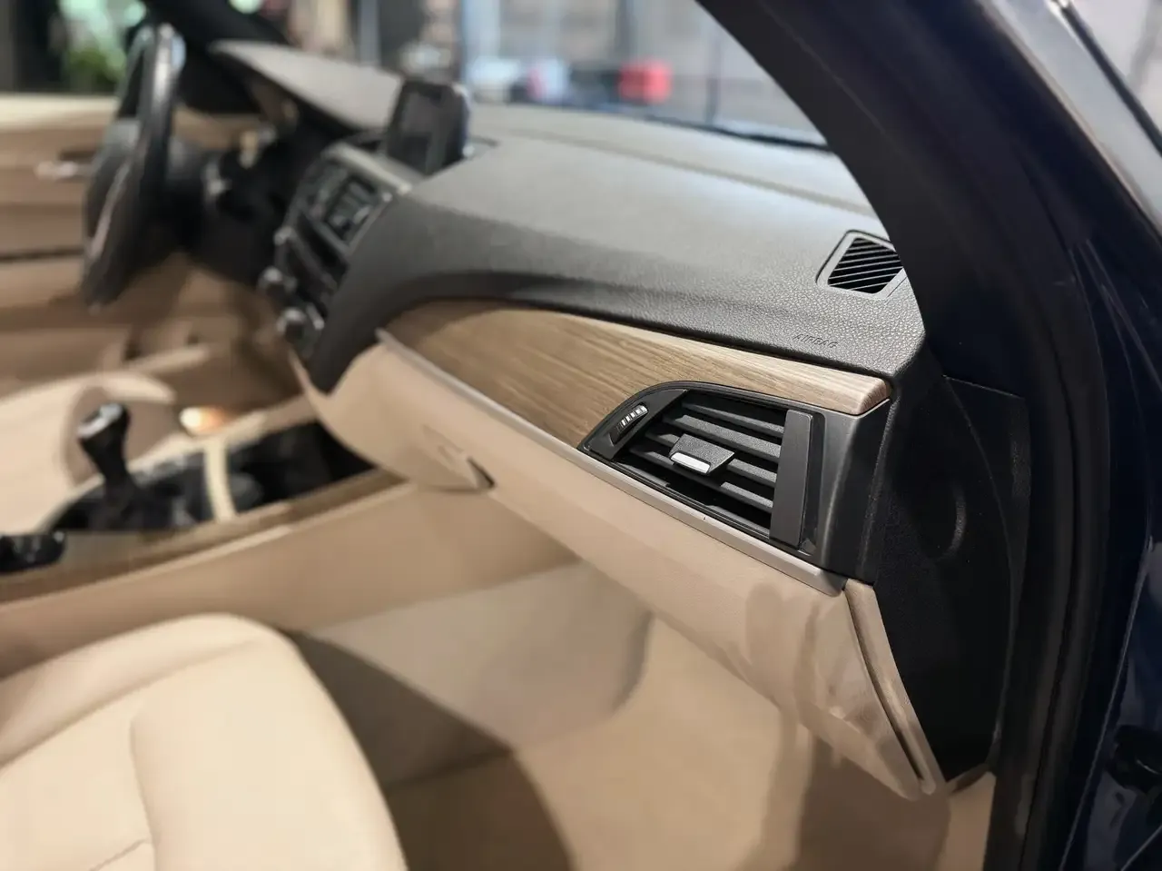 BMW 220 - 24