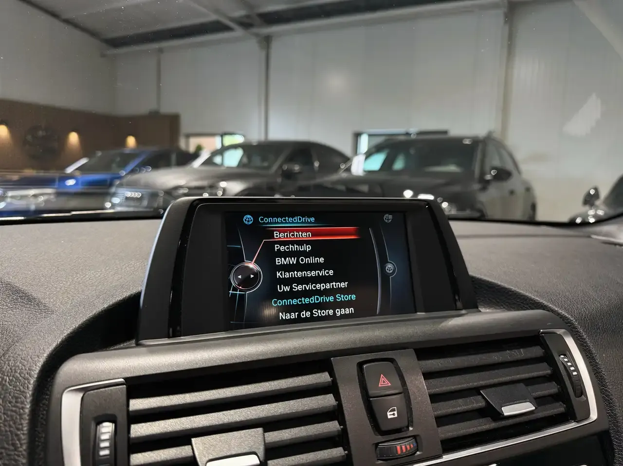 BMW 220 - 32