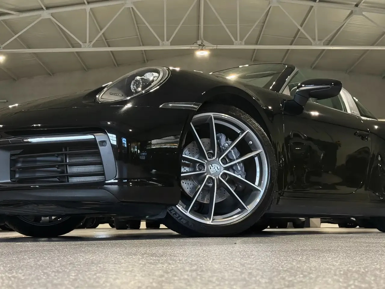 Porsche 992 - 25