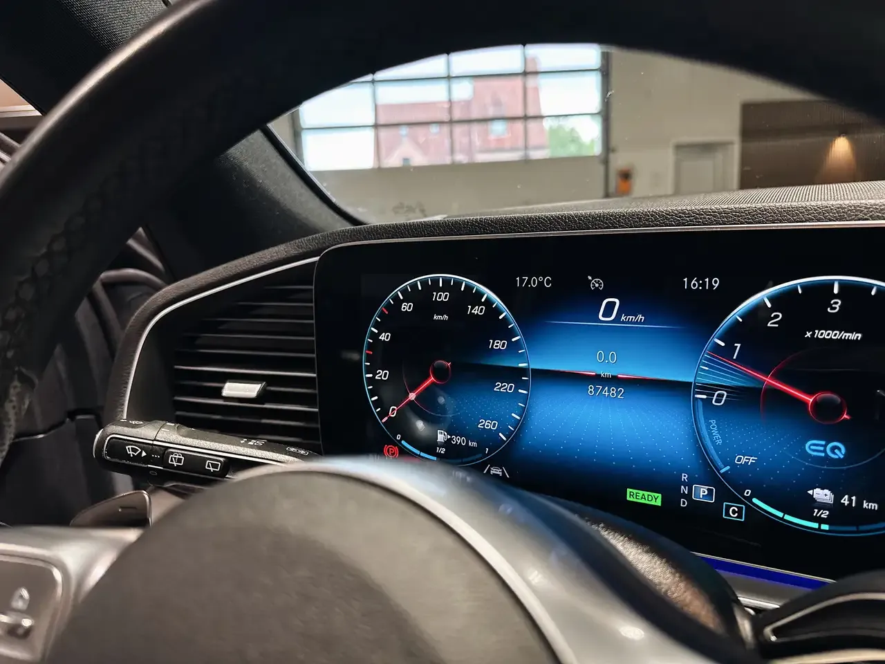 Mercedes-Benz GLE 350 - 12