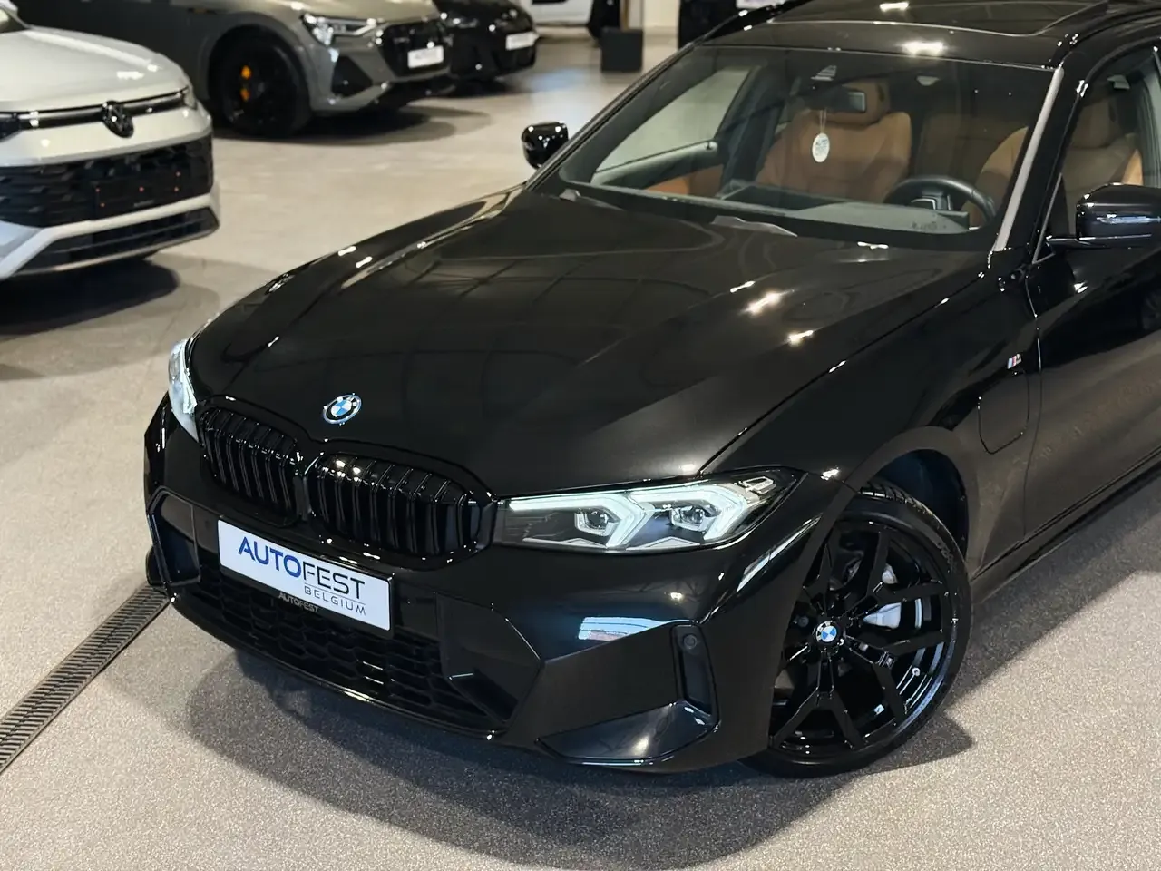 BMW 330 - 14