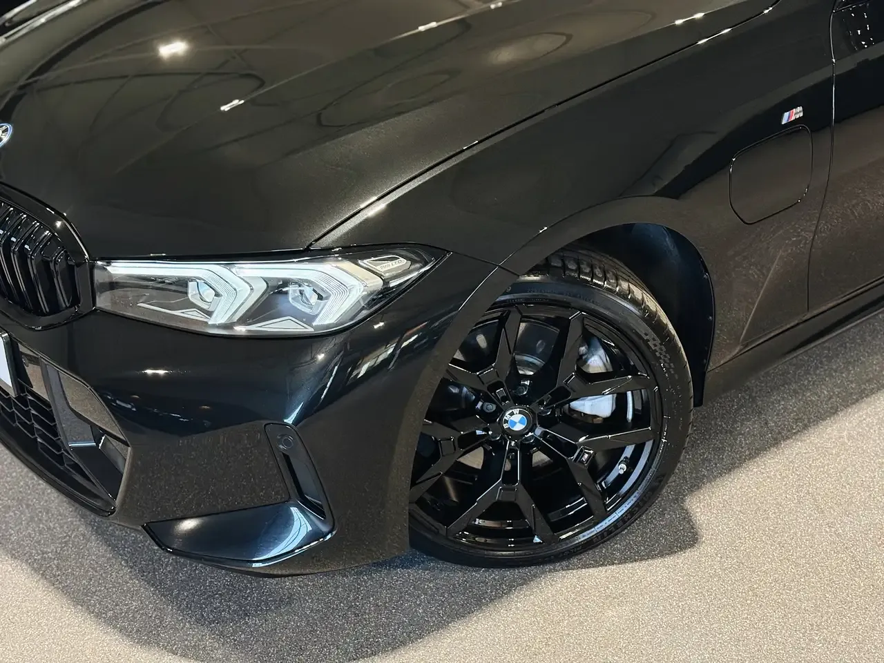 BMW 330 - 21