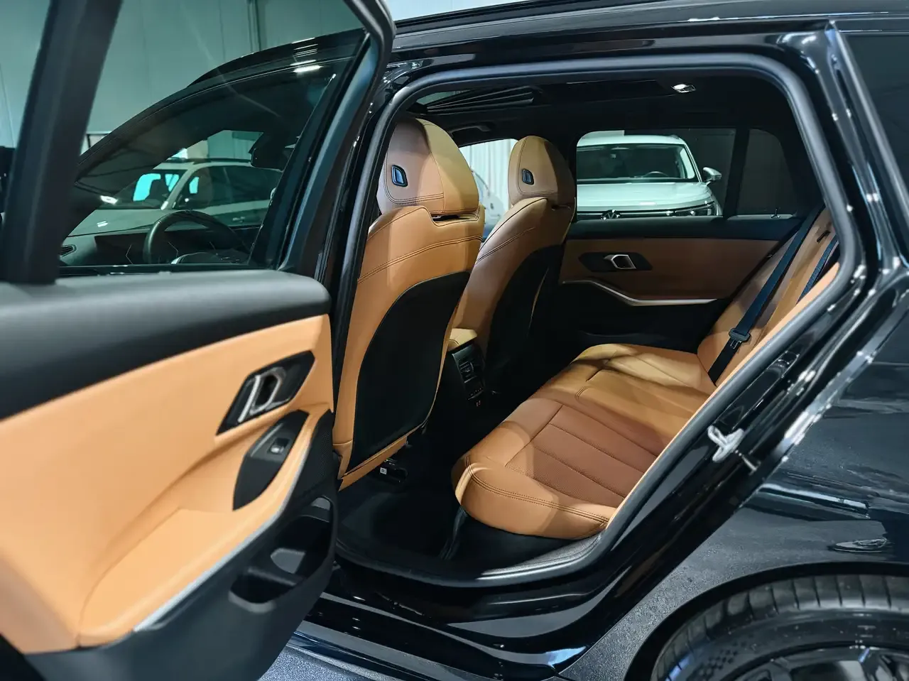 BMW 330 - 8
