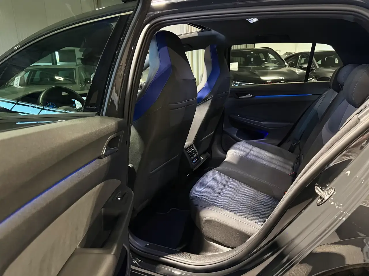 Volkswagen Golf GTE - 10