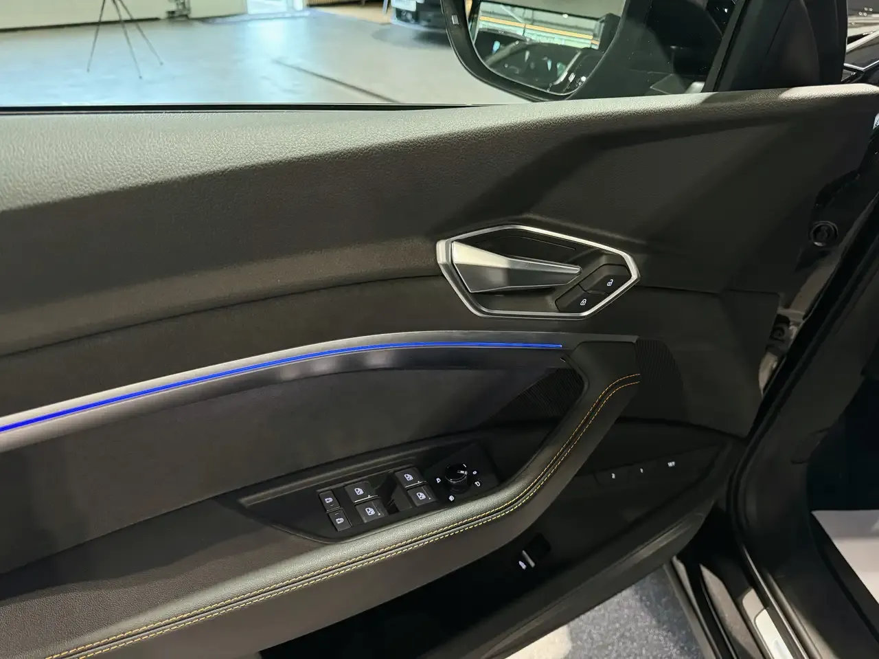 Audi e-tron - 15