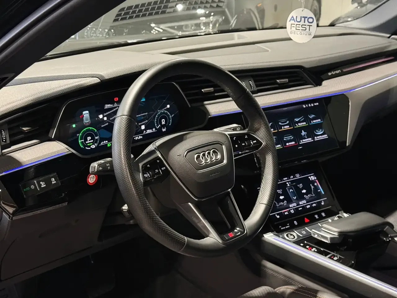 Audi e-tron - 16