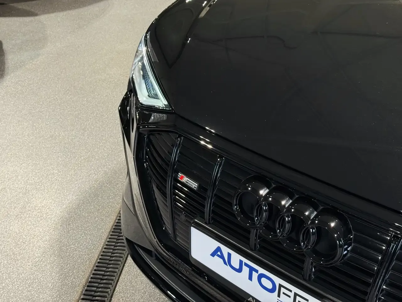 Audi e-tron - 32