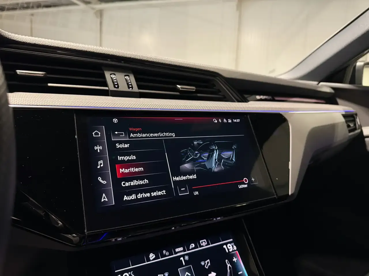 Audi e-tron - 33