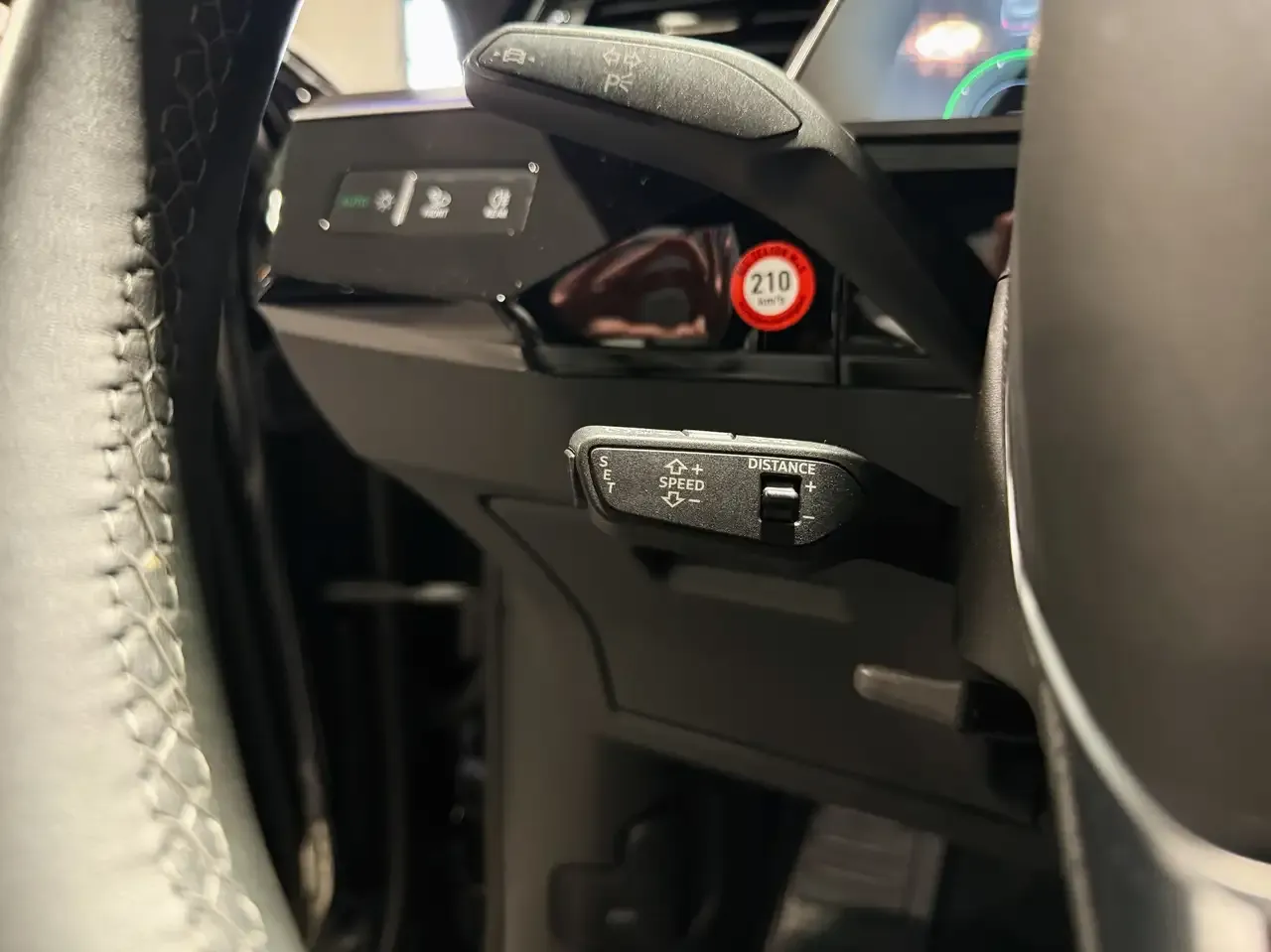 Audi e-tron - 10