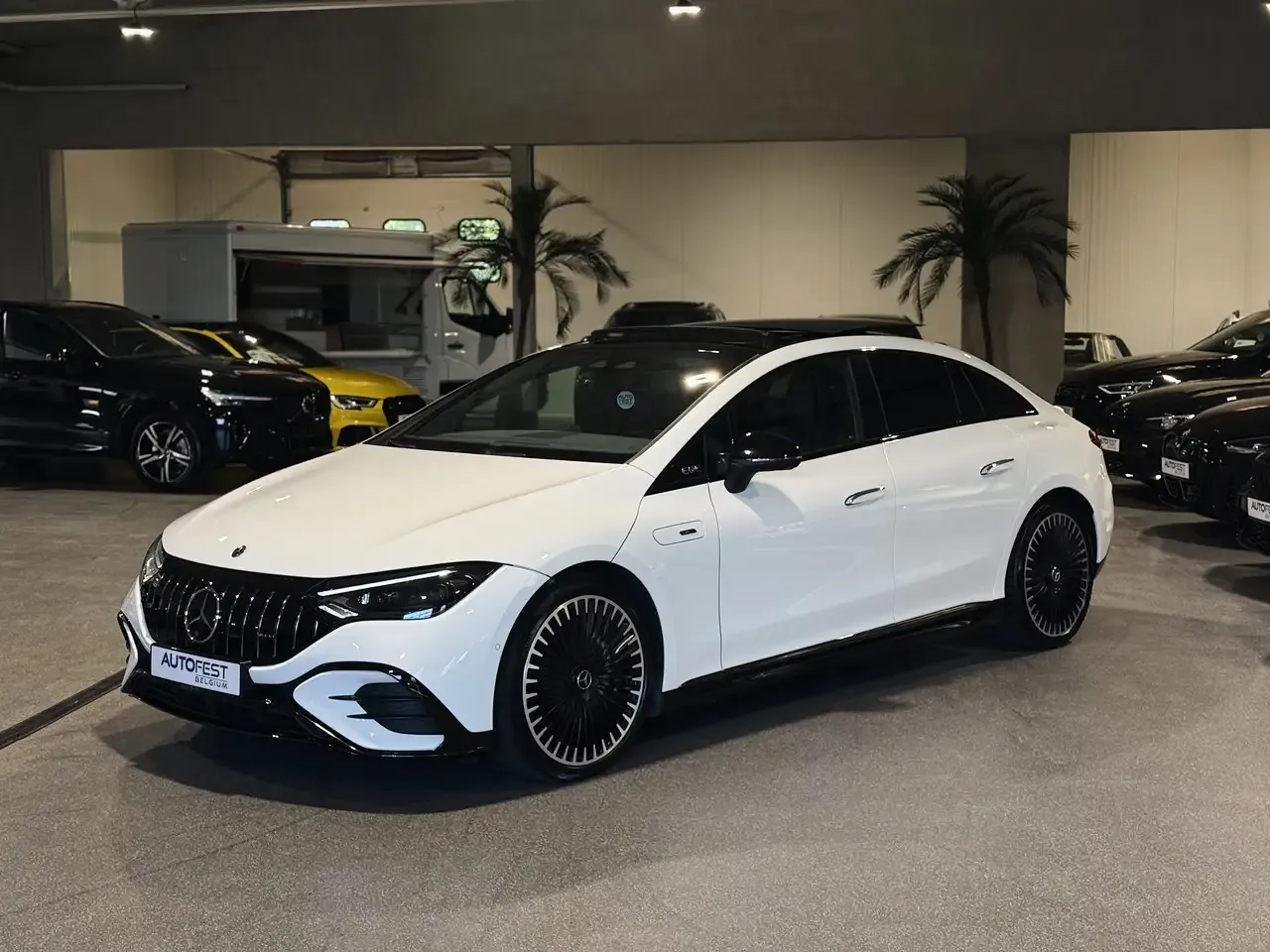 Mercedes-Benz EQE 43 - 5
