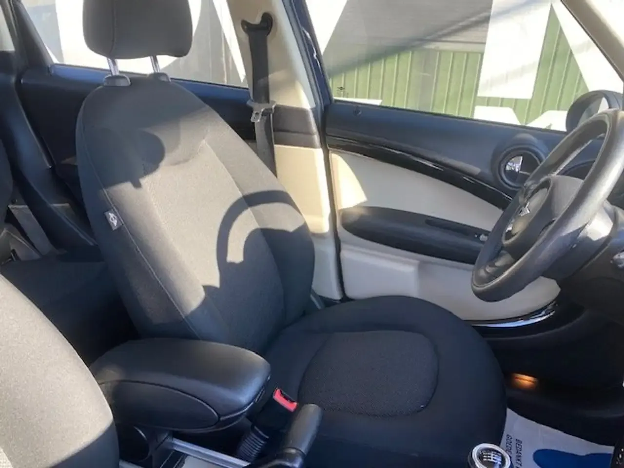 MINI One D Countryman - 11