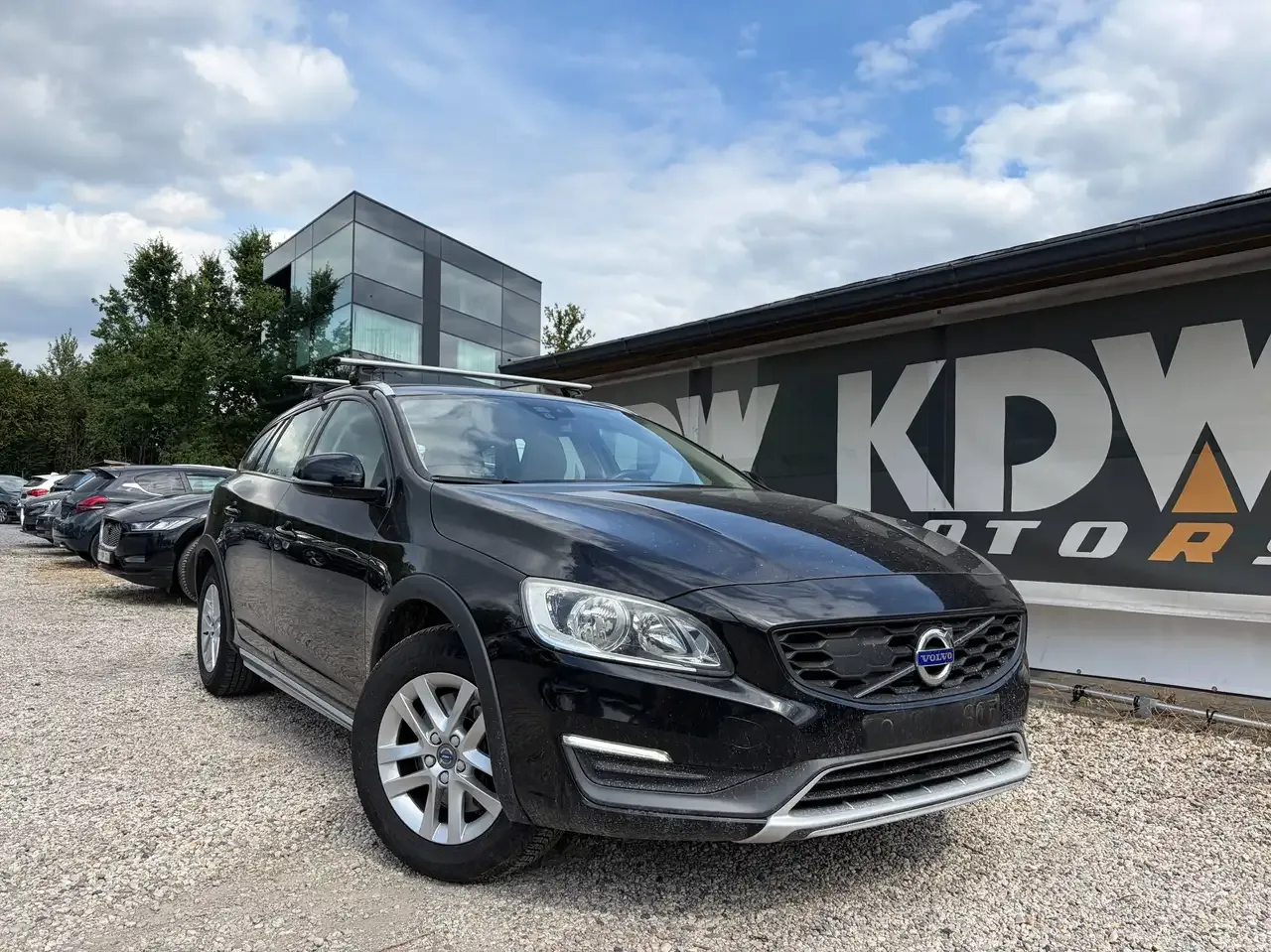Volvo V60 Cross Country - 1