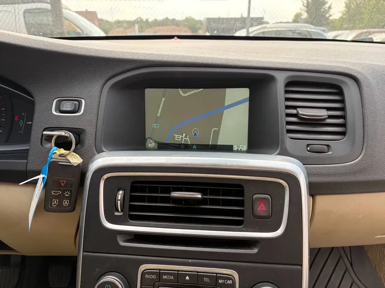 Volvo V60 Cross Country - 13