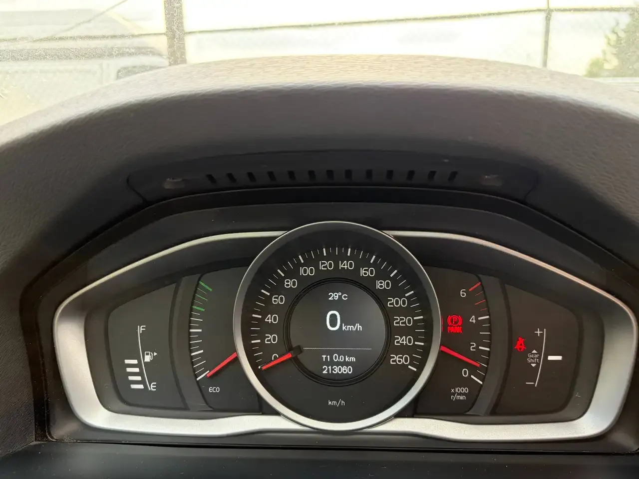Volvo V60 Cross Country - 19