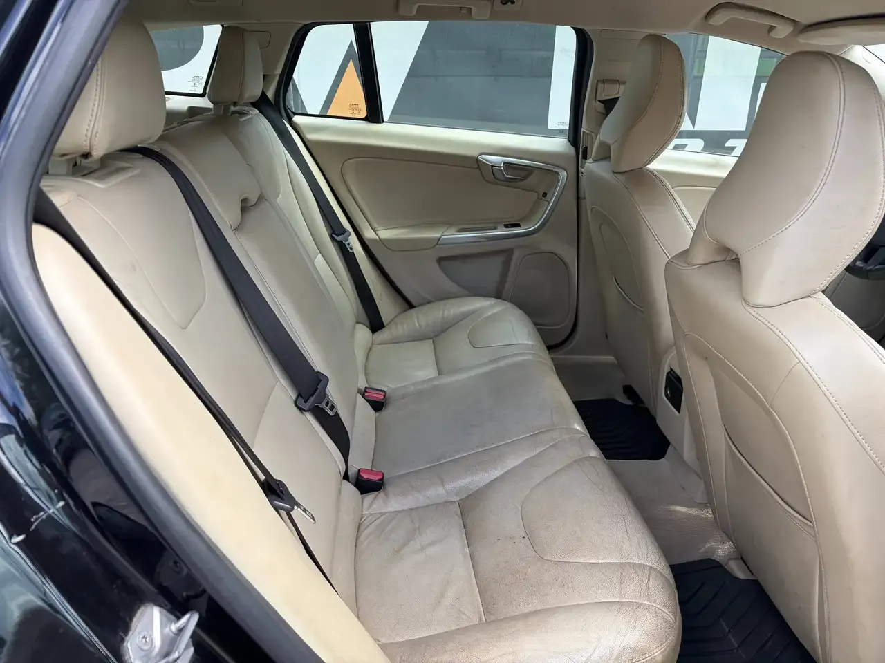 Volvo V60 Cross Country - 9