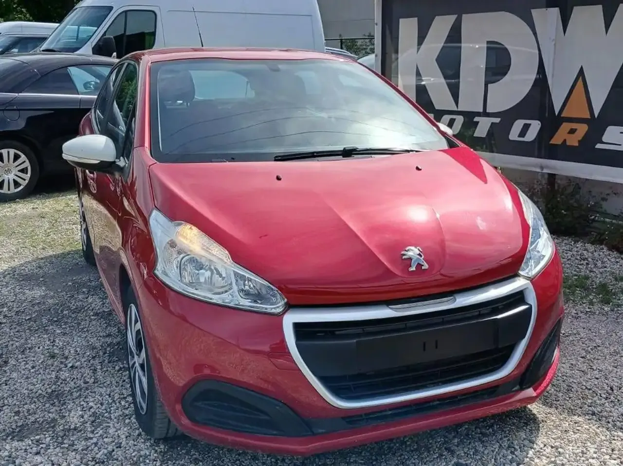 Peugeot 208 - 1