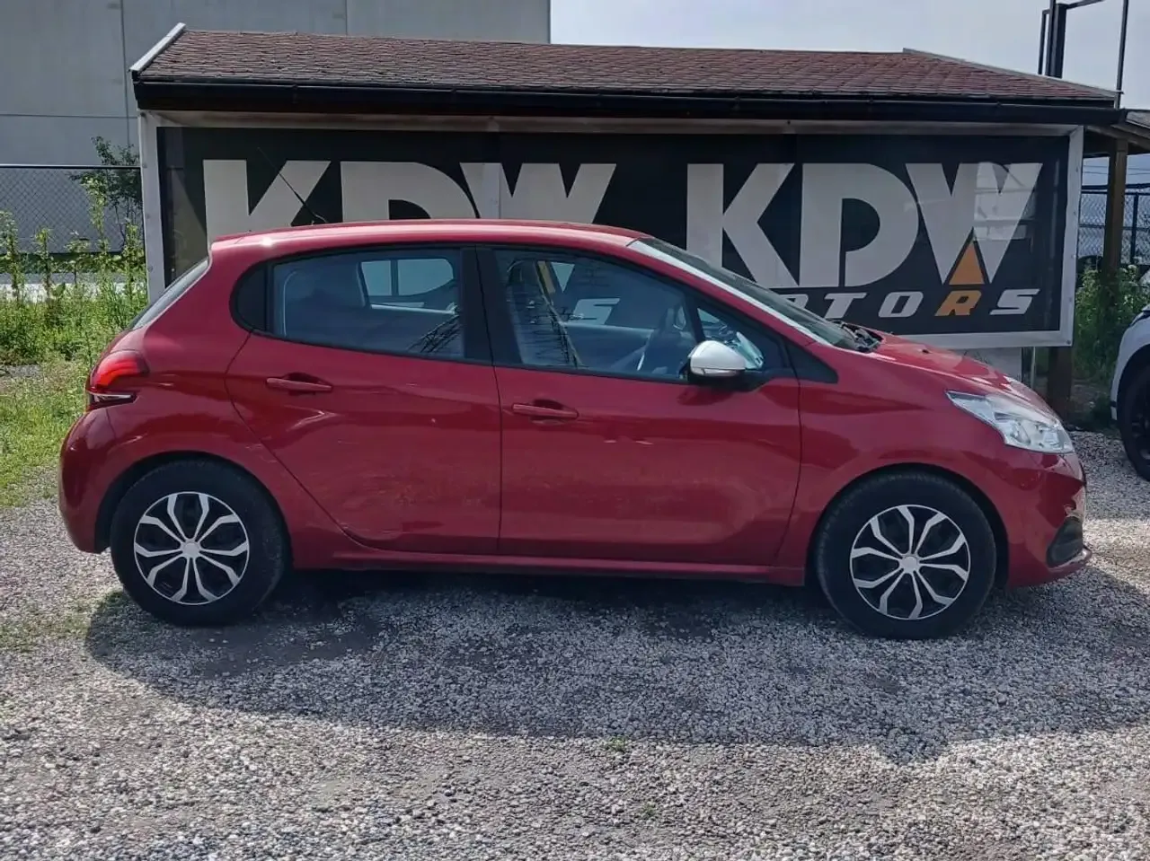 Peugeot 208 - 2