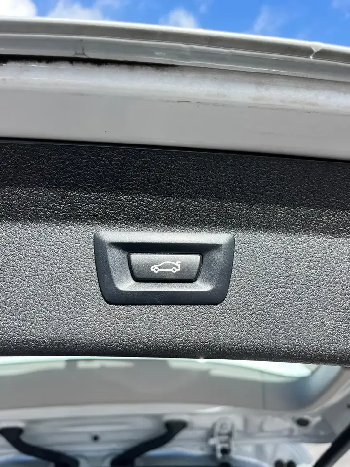 BMW 218 - 17