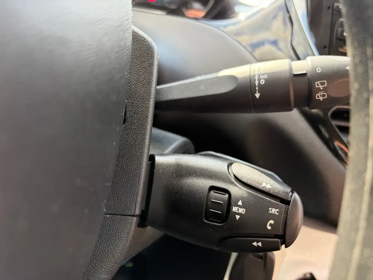 Peugeot 208 - 21