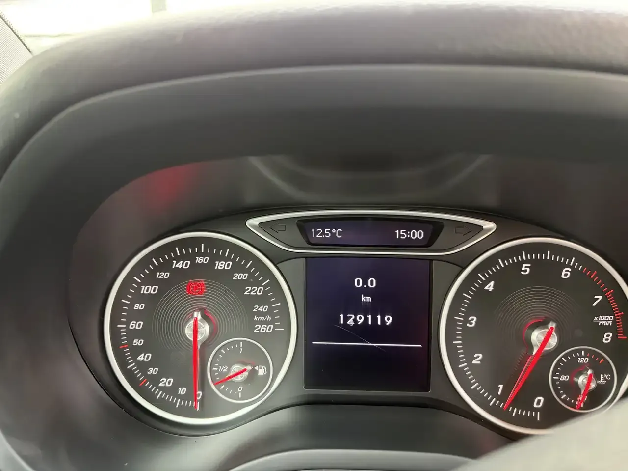 Mercedes-Benz B 180 - 24