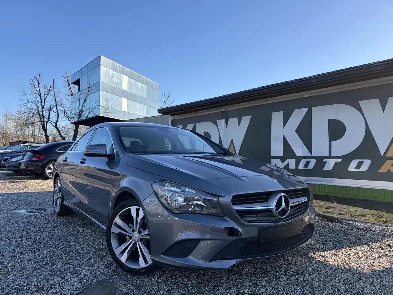 Mercedes-Benz CLA 200 - 1