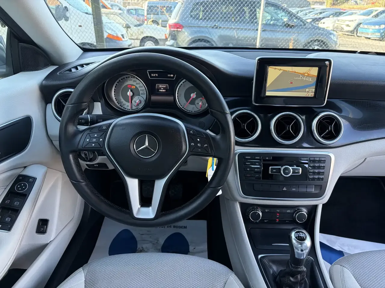 Mercedes-Benz CLA 200 - 12