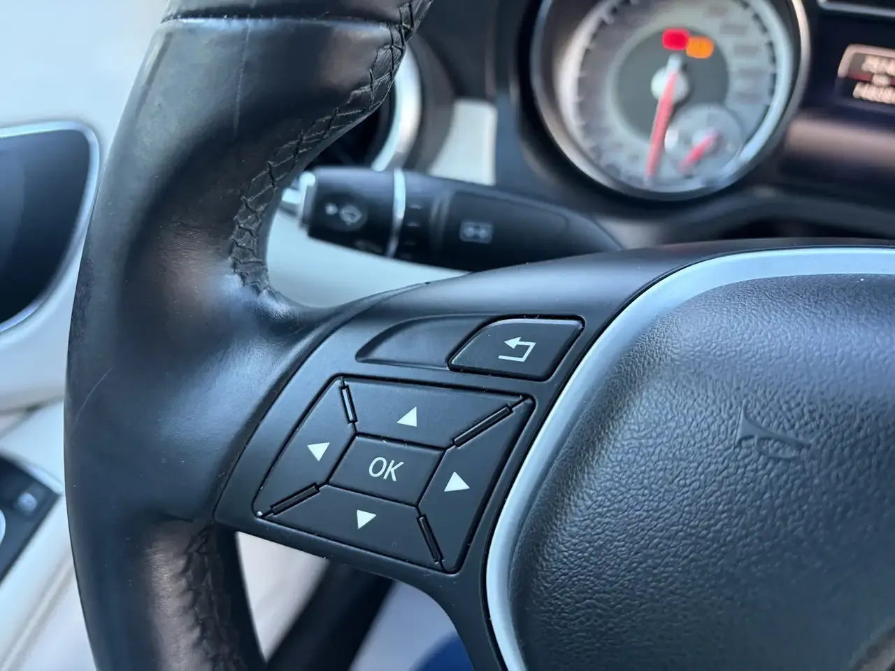 Mercedes-Benz CLA 200 - 19