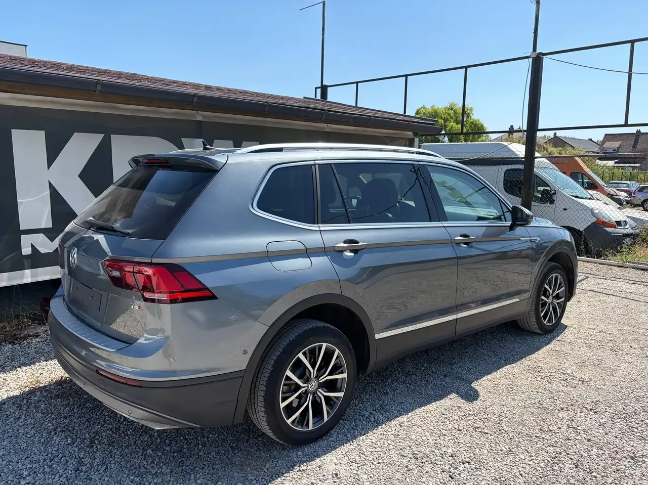 Volkswagen Tiguan Allspace - 4