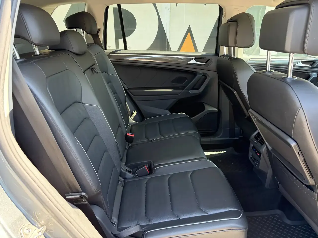 Volkswagen Tiguan Allspace - 9