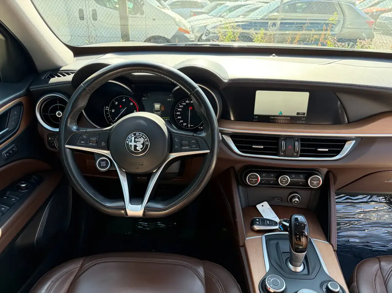Alfa Romeo Stelvio - 11