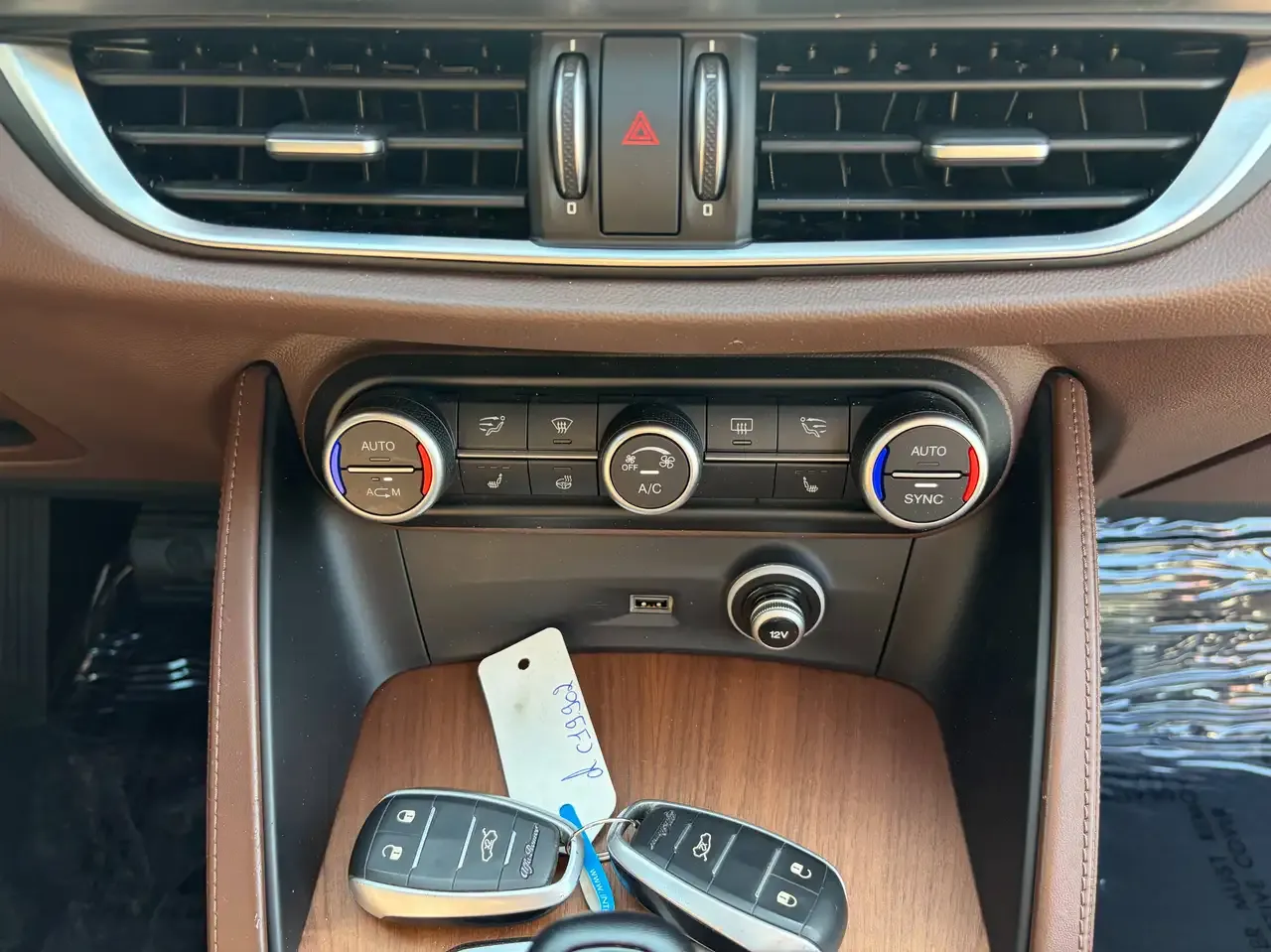 Alfa Romeo Stelvio - 13