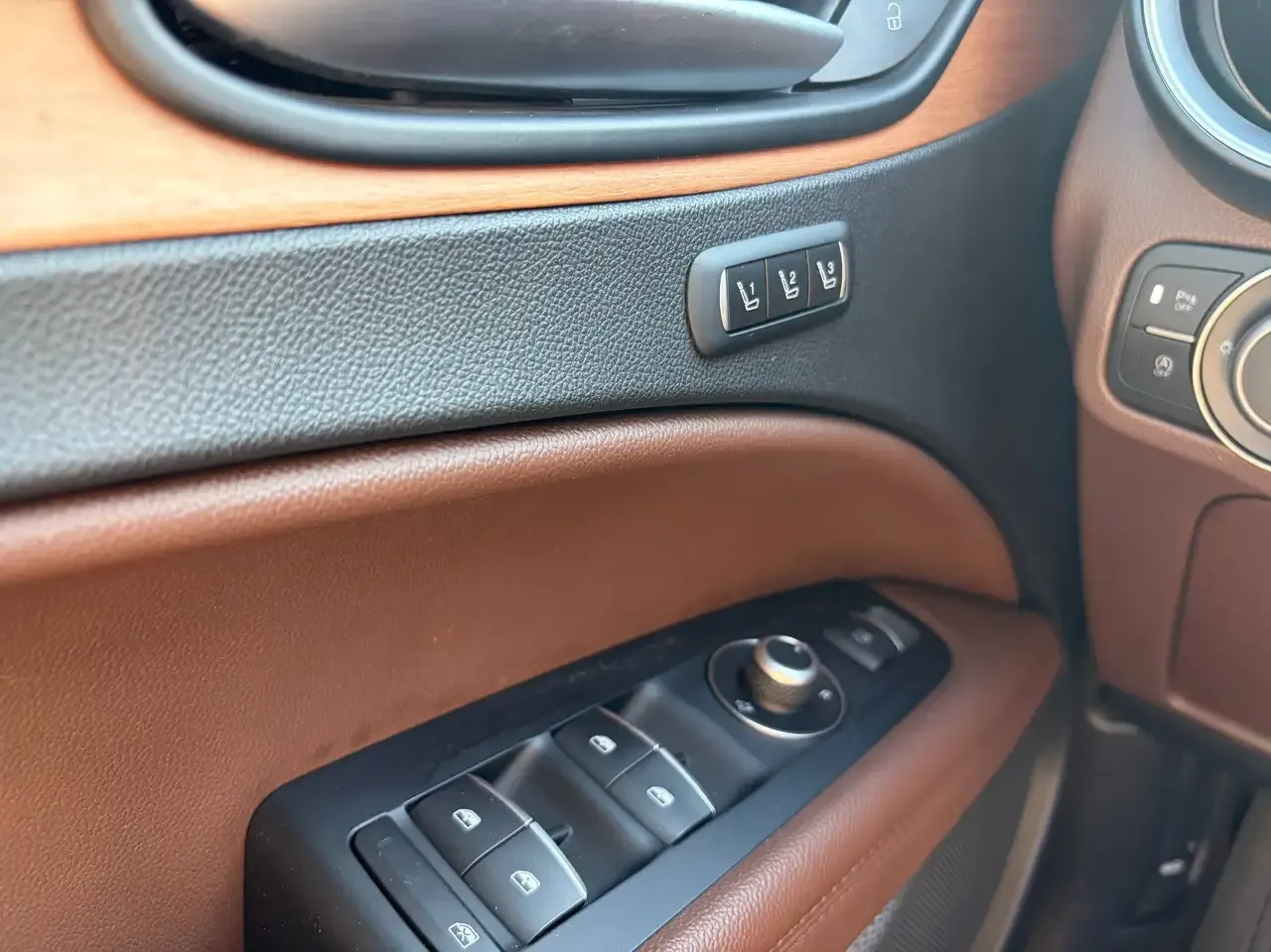 Alfa Romeo Stelvio - 18