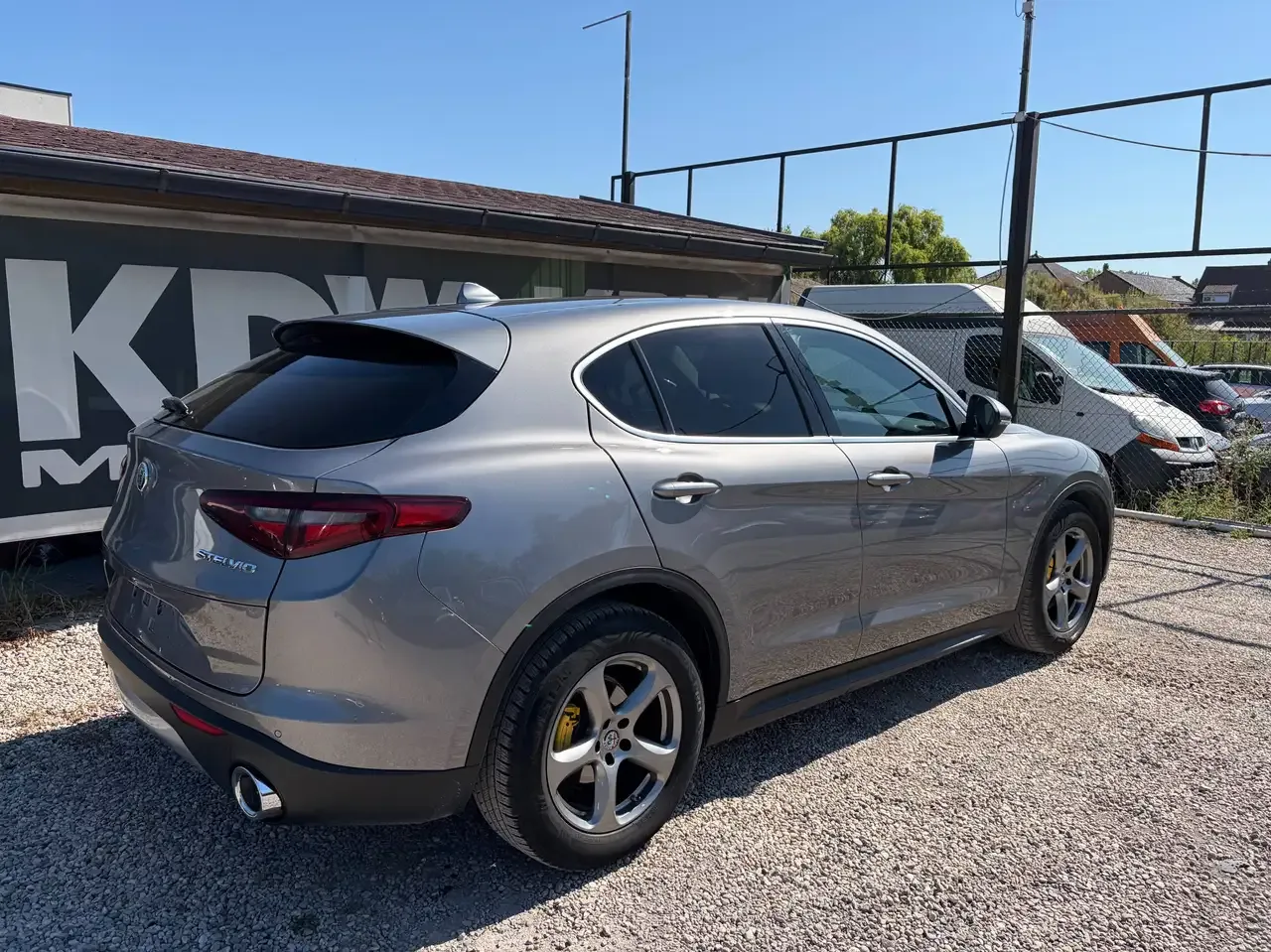 Alfa Romeo Stelvio - 4