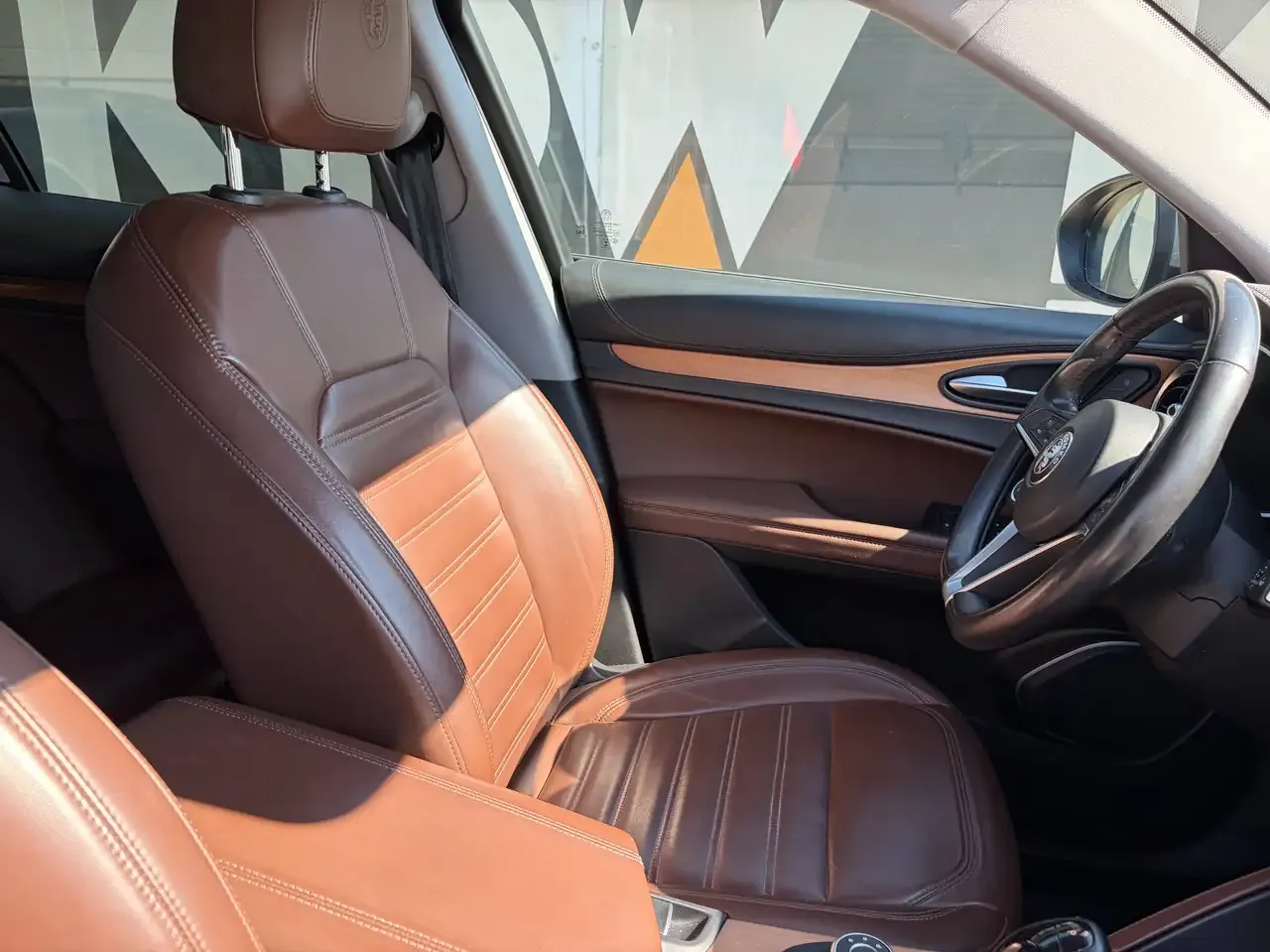 Alfa Romeo Stelvio - 8