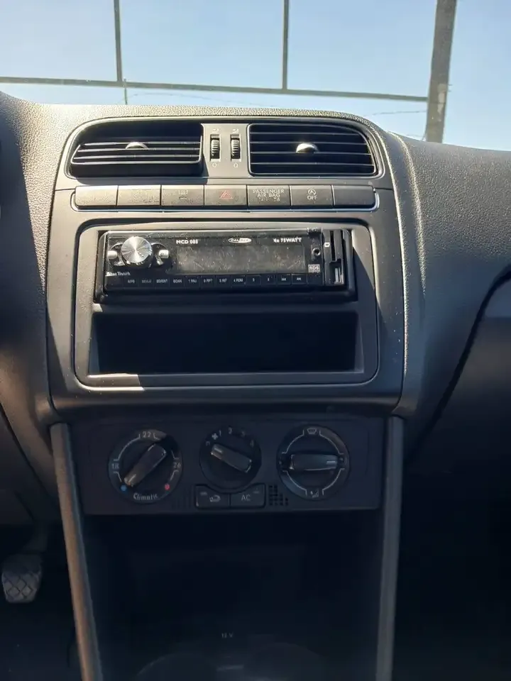 Volkswagen Polo - 6