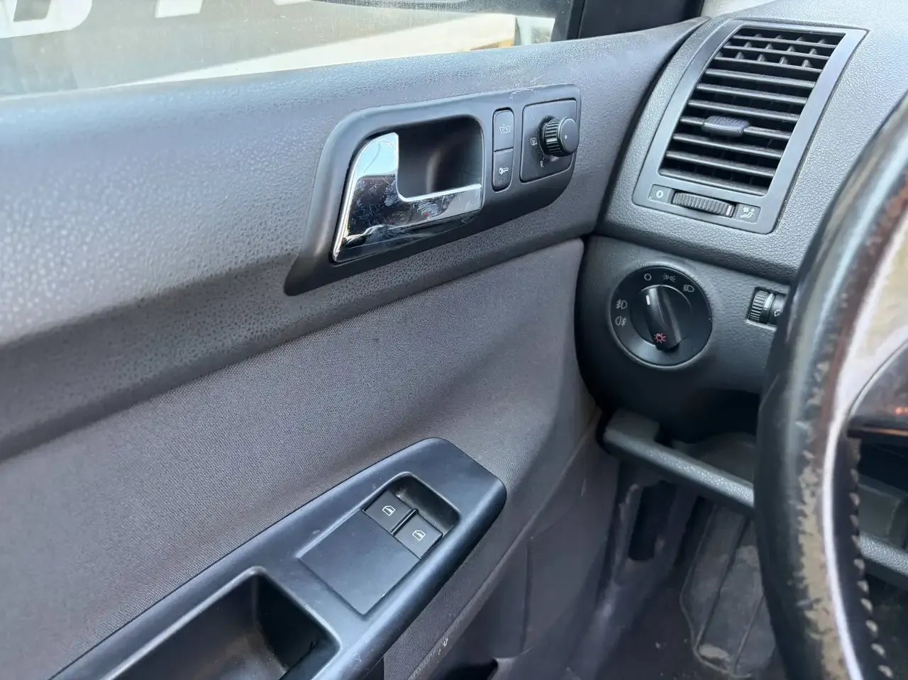 Volkswagen Polo - 15