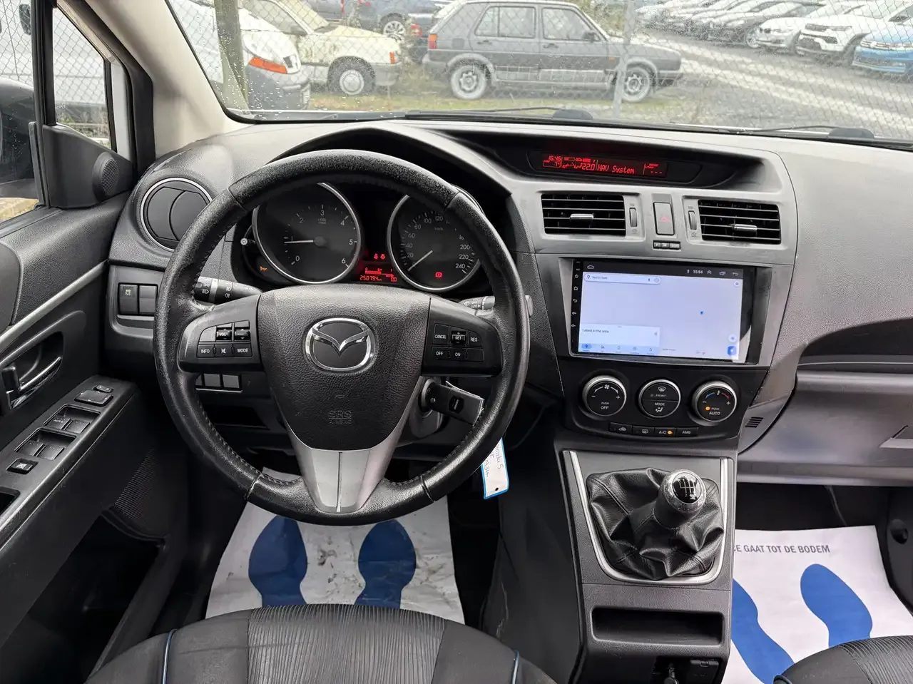 Mazda 5 - 11