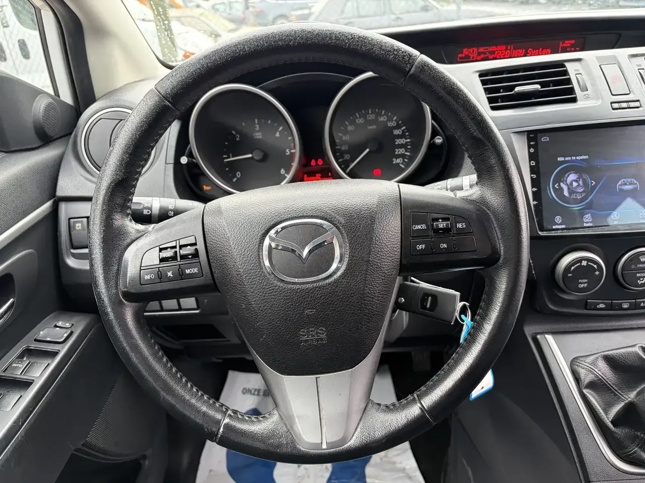 Mazda 5 - 15