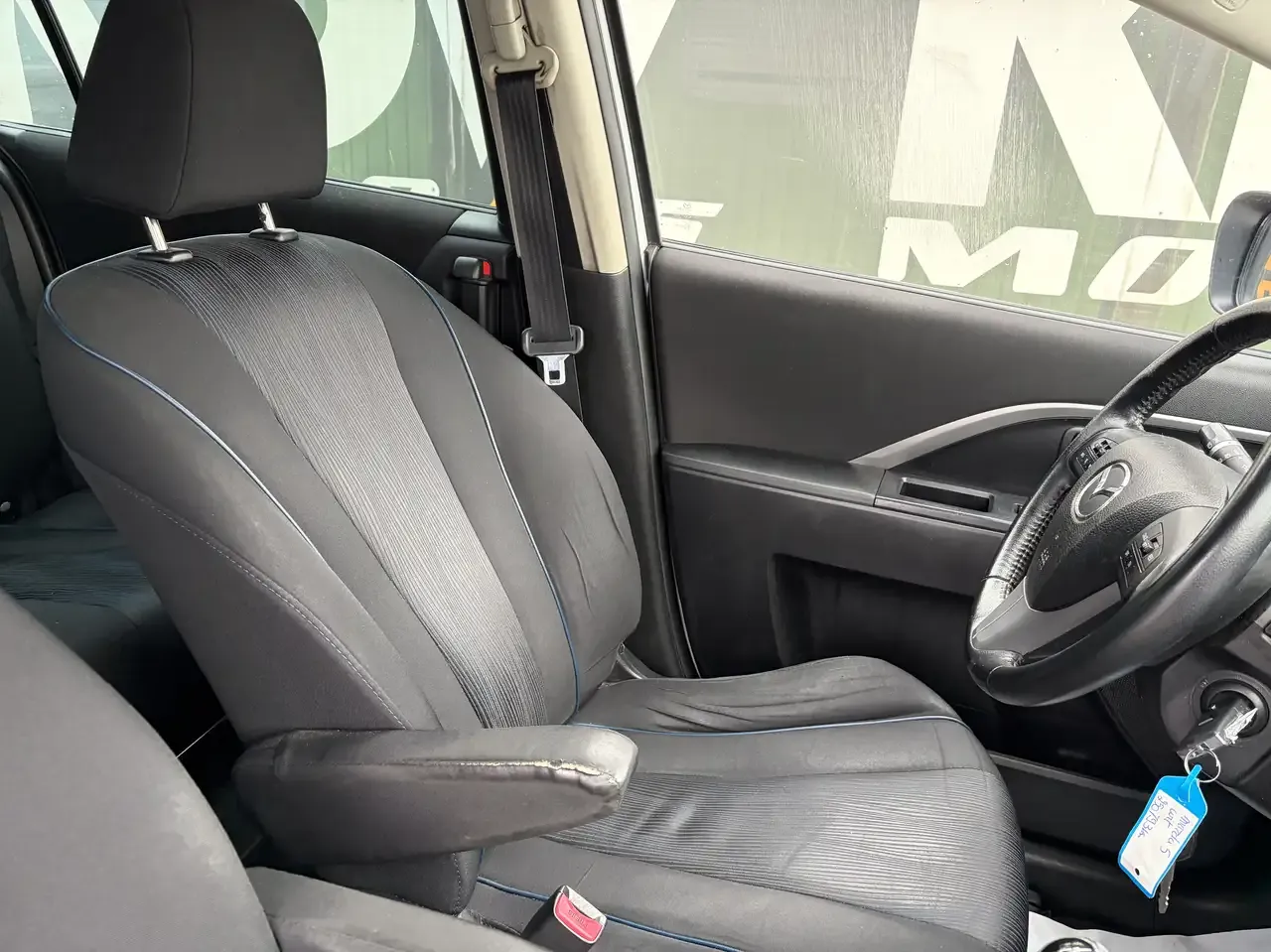 Mazda 5 - 8