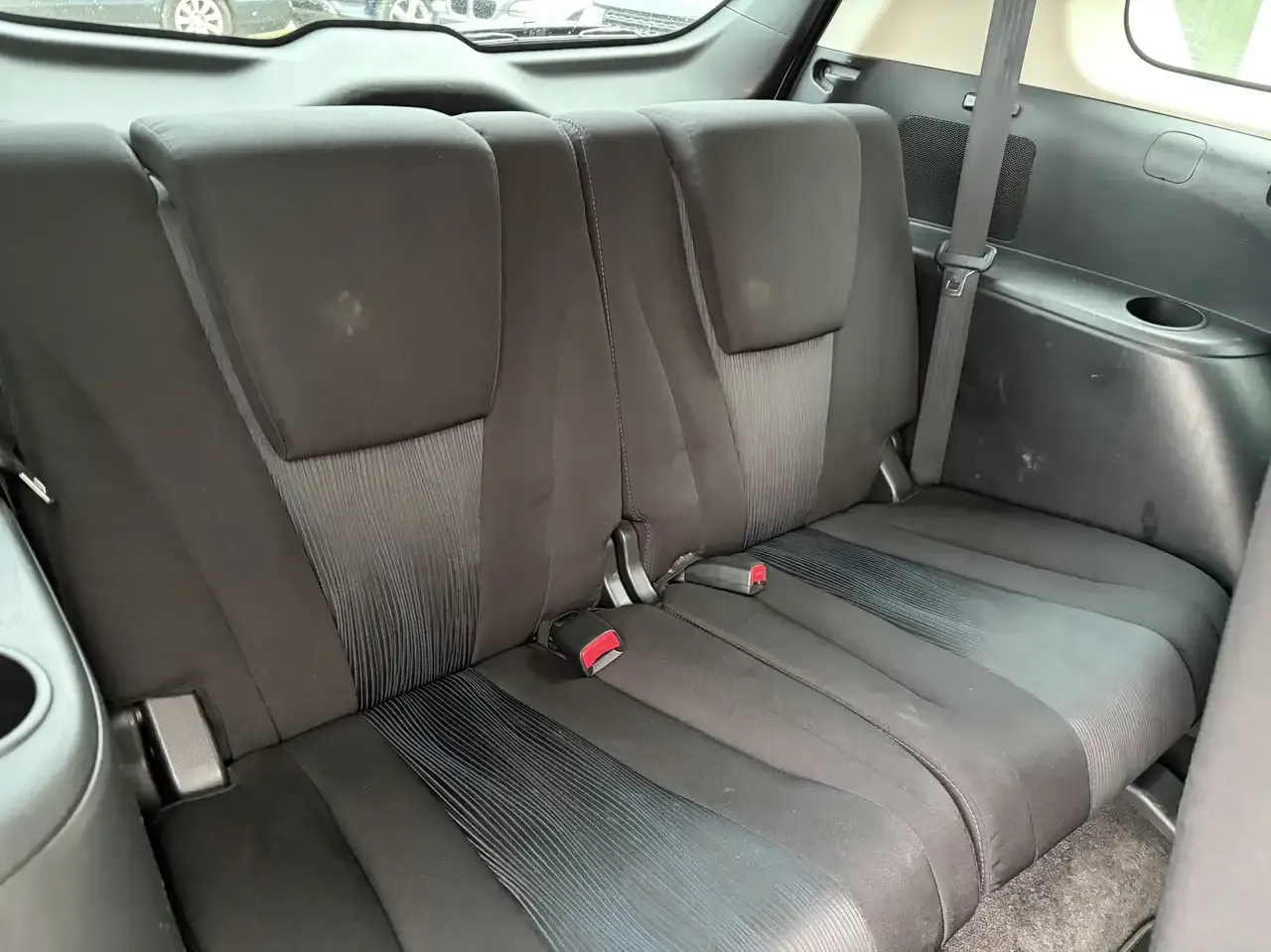 Mazda 5 - 10
