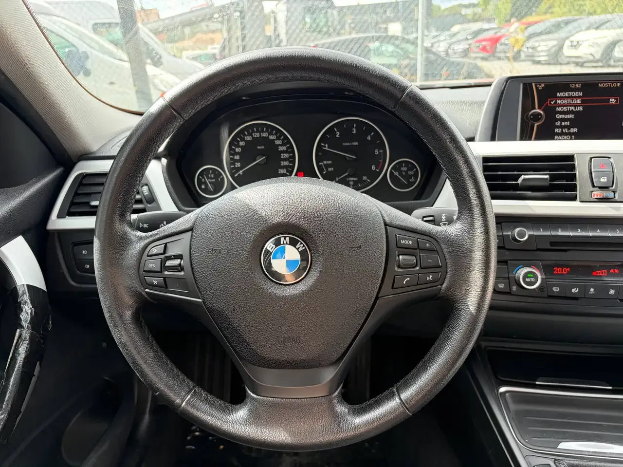 BMW 320 - 13