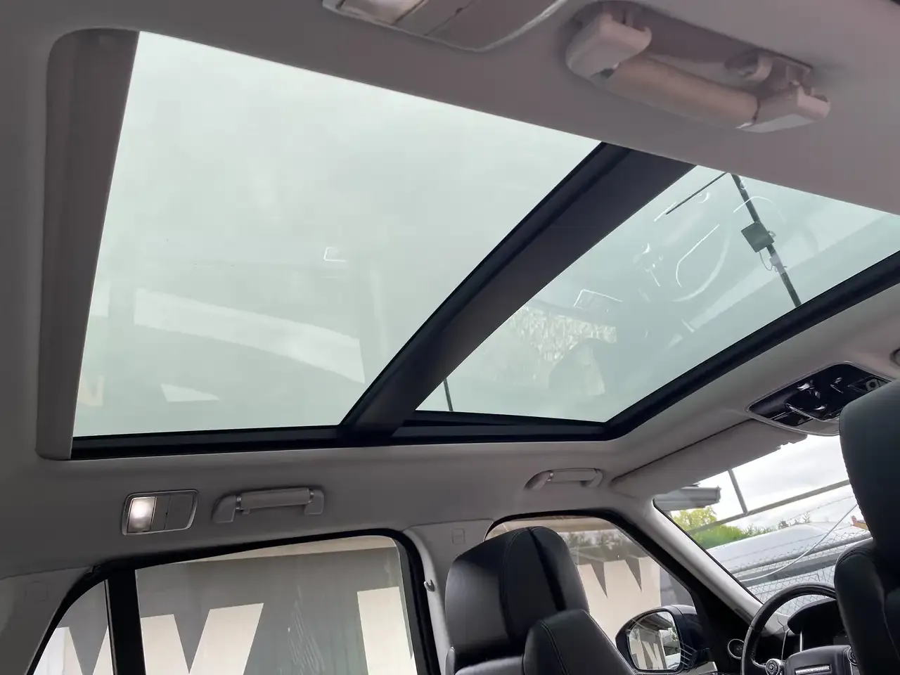 Land Rover Range Rover - 14