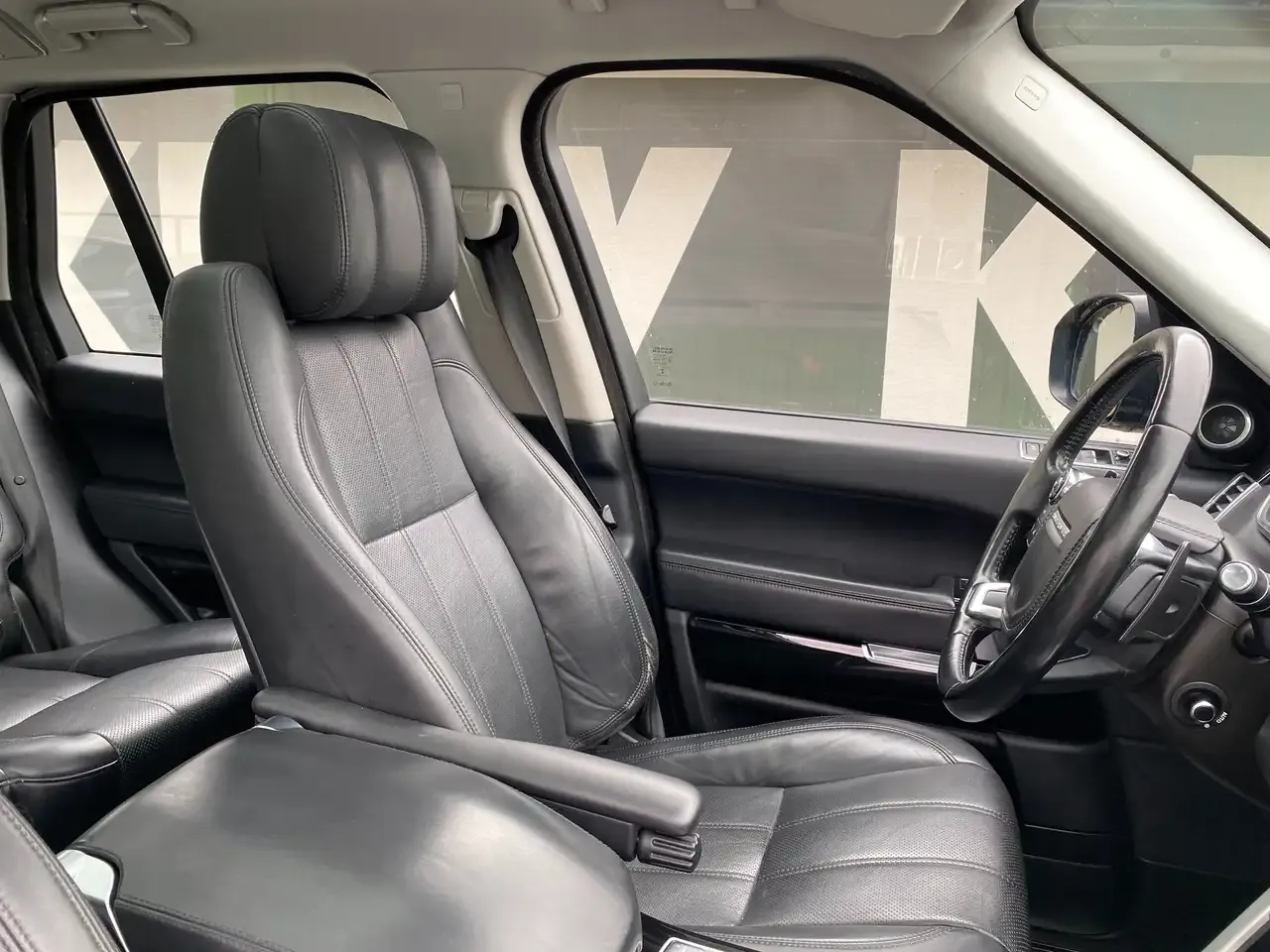 Land Rover Range Rover - 8