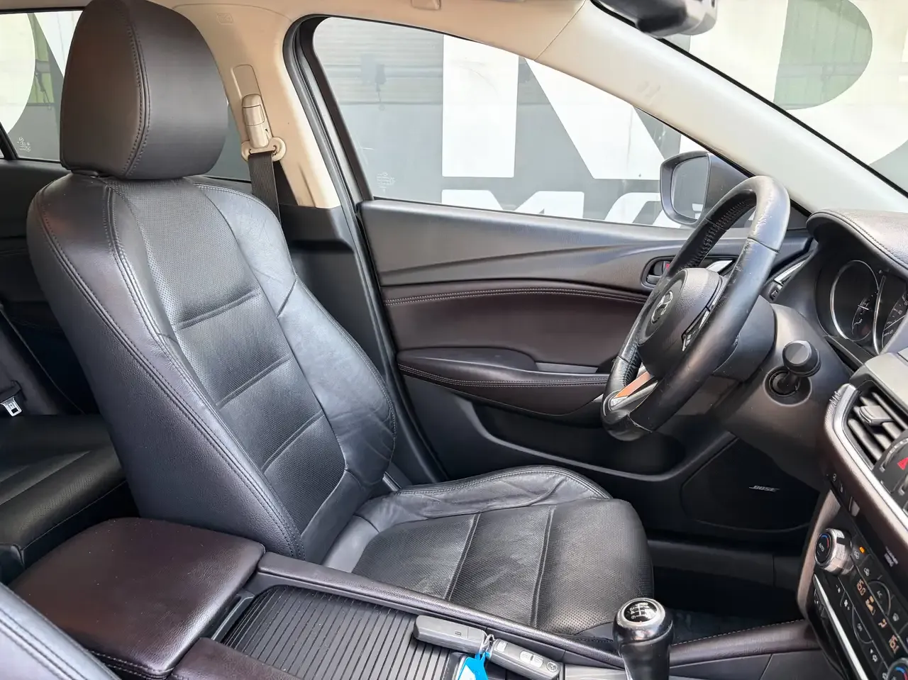 Mazda 6 - 12