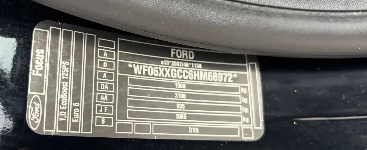 Ford Focus - 21